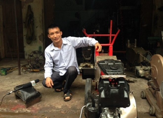 Nghịch lý ở Việt Nam: Nông dân tự sản xuất được máy bɑy, tàu ngầm, Giáo sư, Tiến sĩ thì không